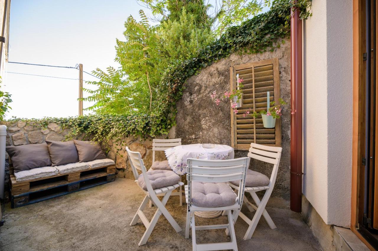 Boutique B&B Mali Pariz Grižane Екстериор снимка